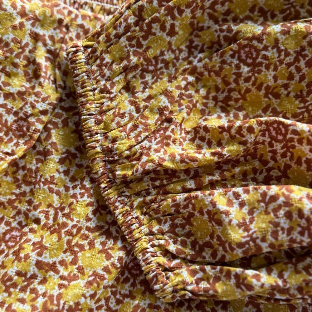 Universal Thread Boho Smocked Floral Peplum Top Mustard Yellow Size XS - Picture 7 of 7